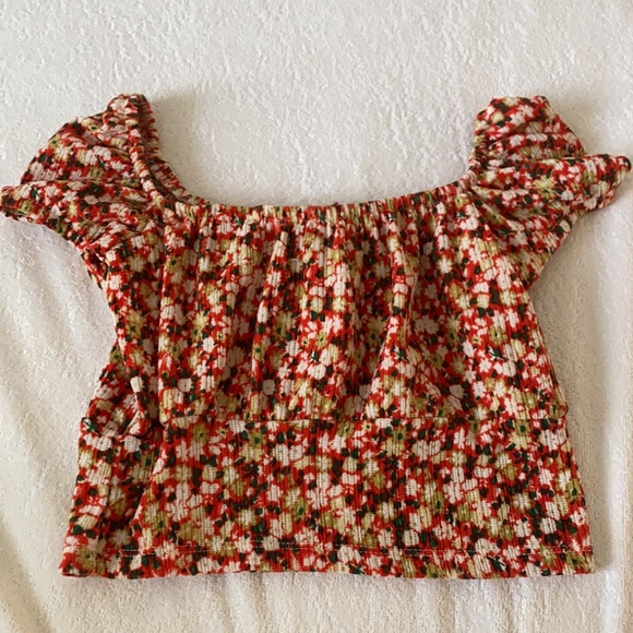 Pull & bear crop top - Picture 2 of 4